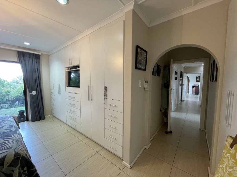 5 Bedroom Property for Sale in Vincent Heights Eastern Cape